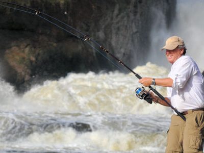 4 days sport fishing and chimpanzee